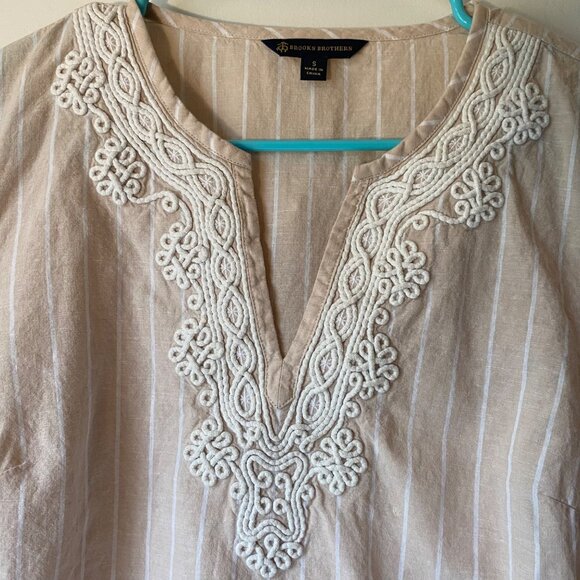 Brooks Brothers Women S Beige Striped Tunic Top Embroidered Neckline Boho Resort - Picture 3 of 8